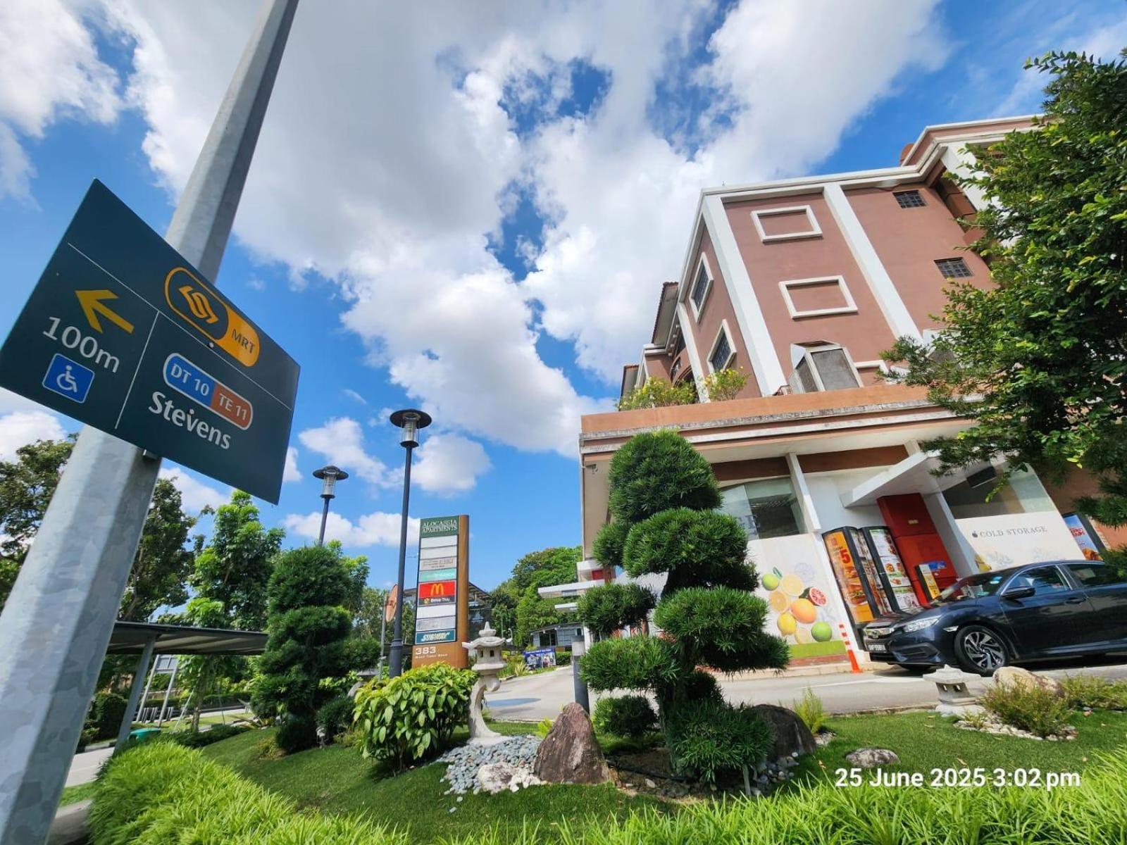 Alocassia Serviced Aparthotel 3*